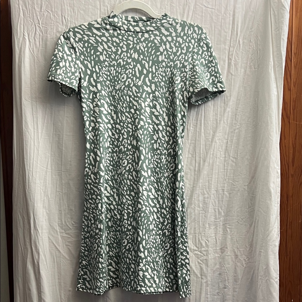 Green and White Leopard Patterned Dress